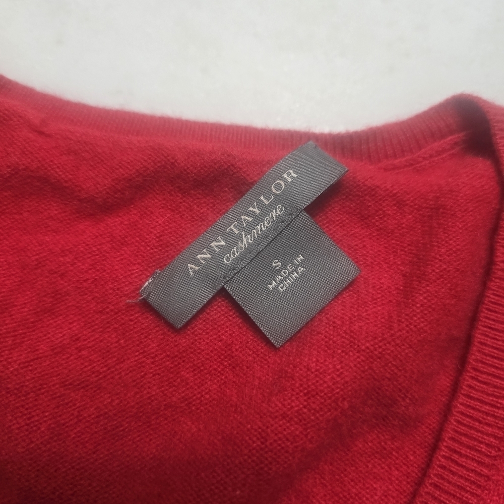 Cashmere Red V-Neck Sweater Cachmere - Picture 4 of 7